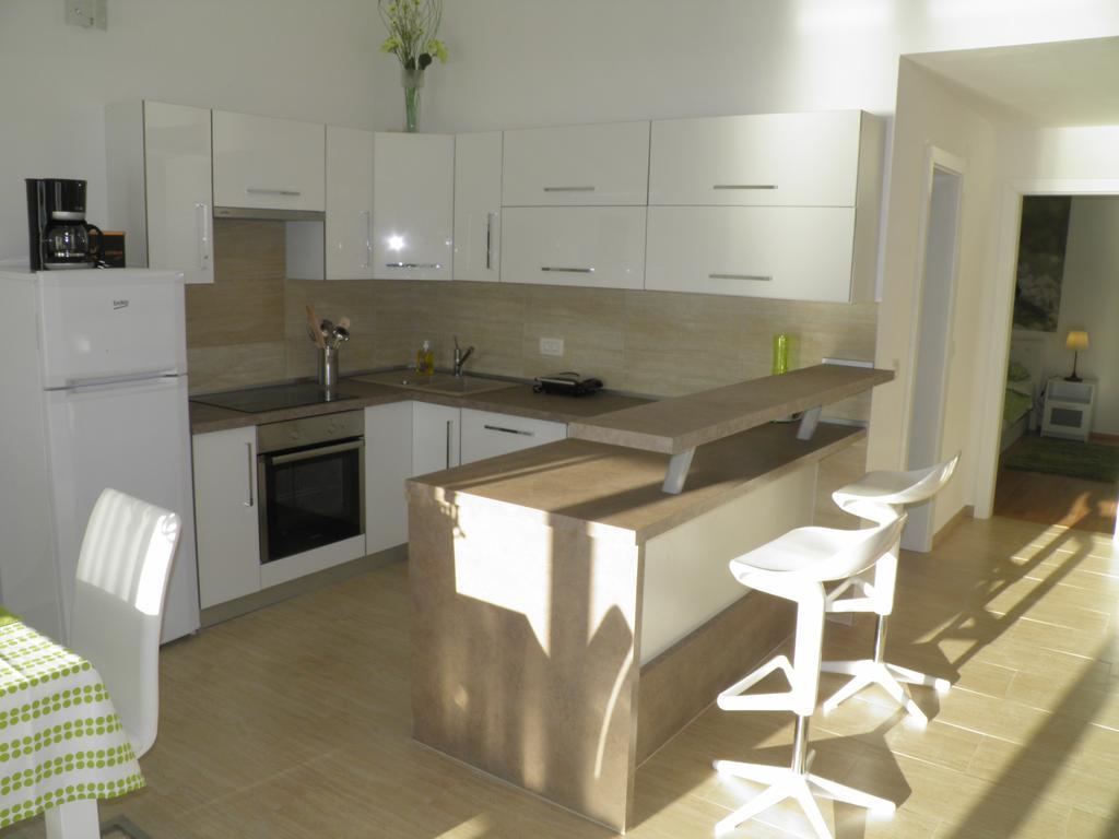 Apartments Perla Dinjiška Dış mekan fotoğraf