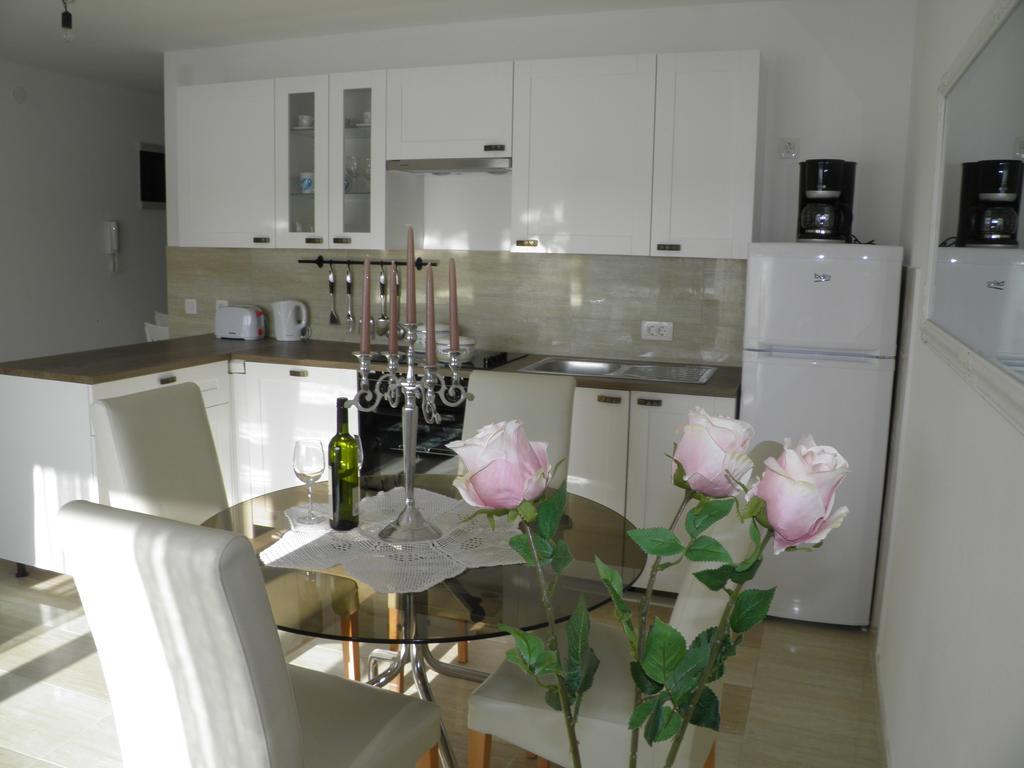 Apartments Perla Dinjiška Dış mekan fotoğraf